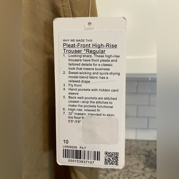 Lululemon Pleat-Front High-Rise Trousers – Regular Fit - Picture 9 of 10